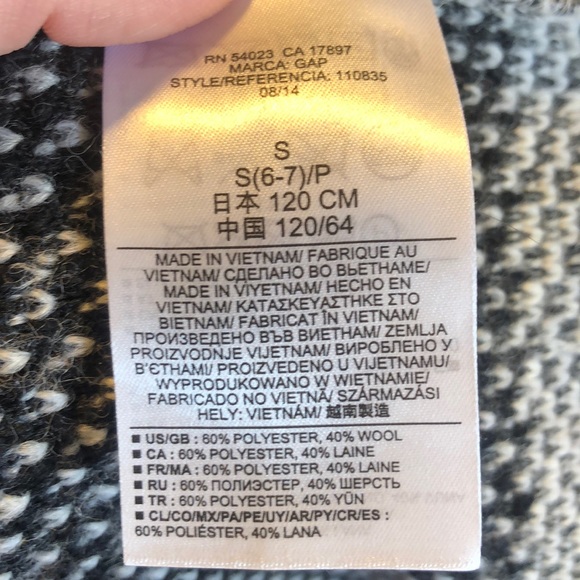 Adorable wool 3/4. Sleeve sweater coat from gap - Picture 10 of 10